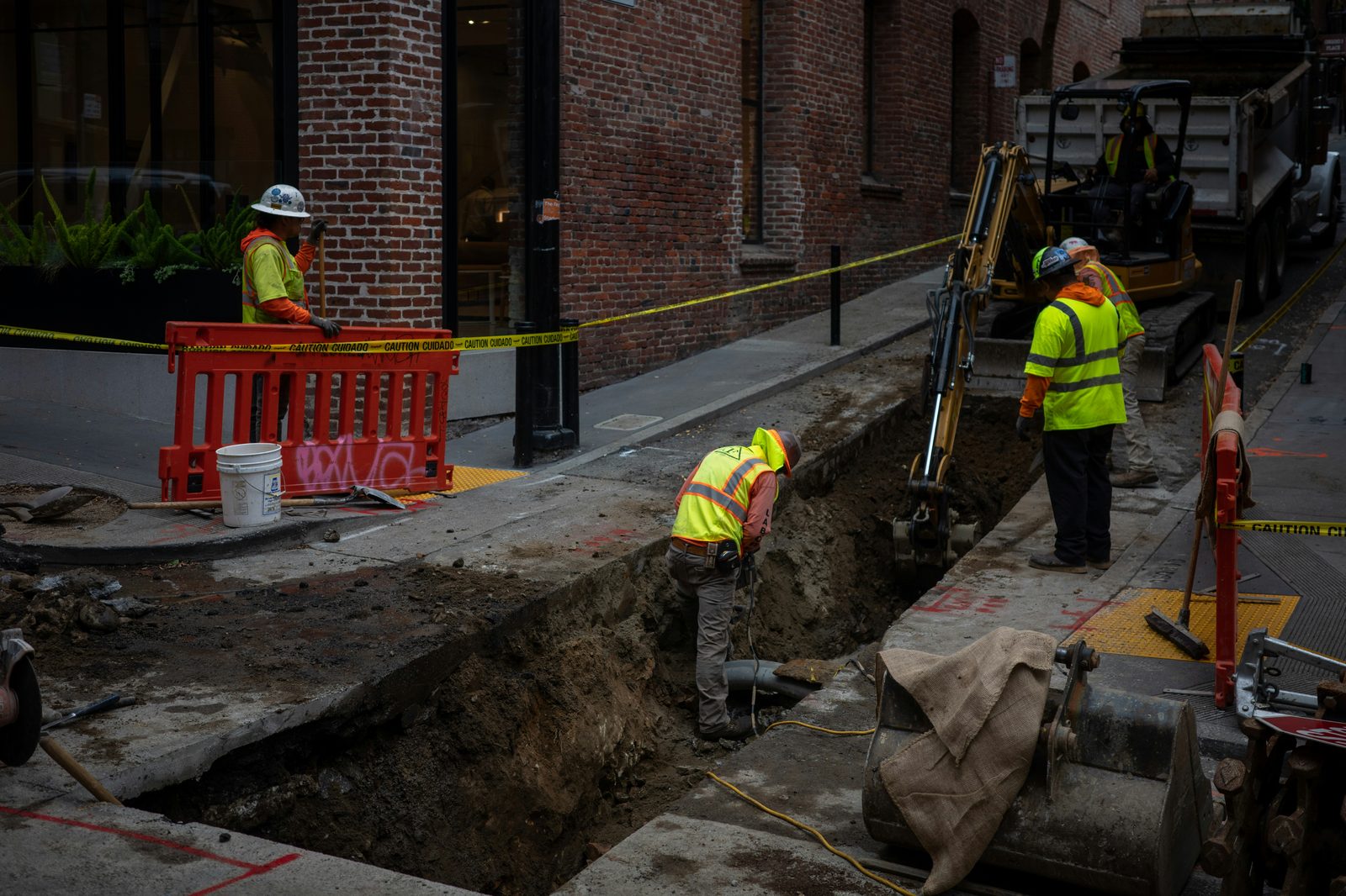 Underground utility locating before excavation
